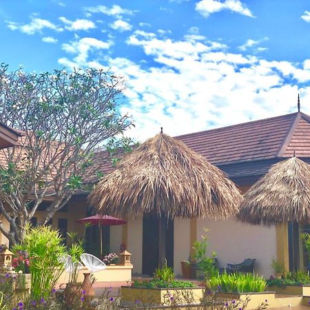 Calvary Home Mae Rim Exteriör bild